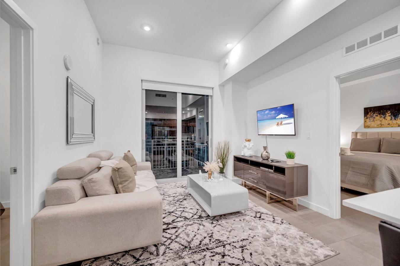 Modern Unit In The Heart Of Downtown Miami With Free Parking Apartment Екстериор снимка