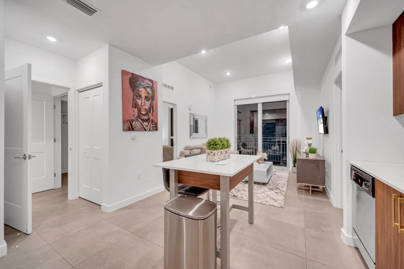 Modern Unit In The Heart Of Downtown Miami With Free Parking Apartment Екстериор снимка
